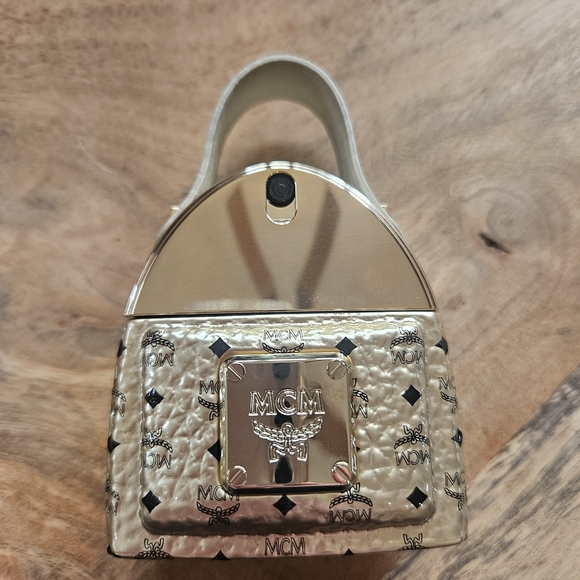 MCM Ultra Eau de Parfum 30ml - Picture 4 of 9